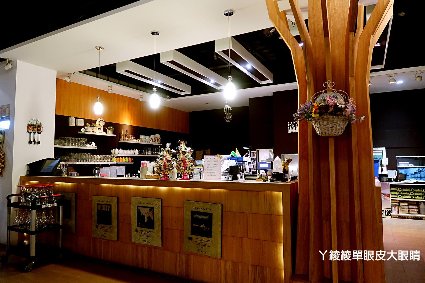 新竹景觀餐廳看夜景推薦綠芳園咖啡庭園餐廳，超大熊熊玻璃屋（已改名愛家農場）