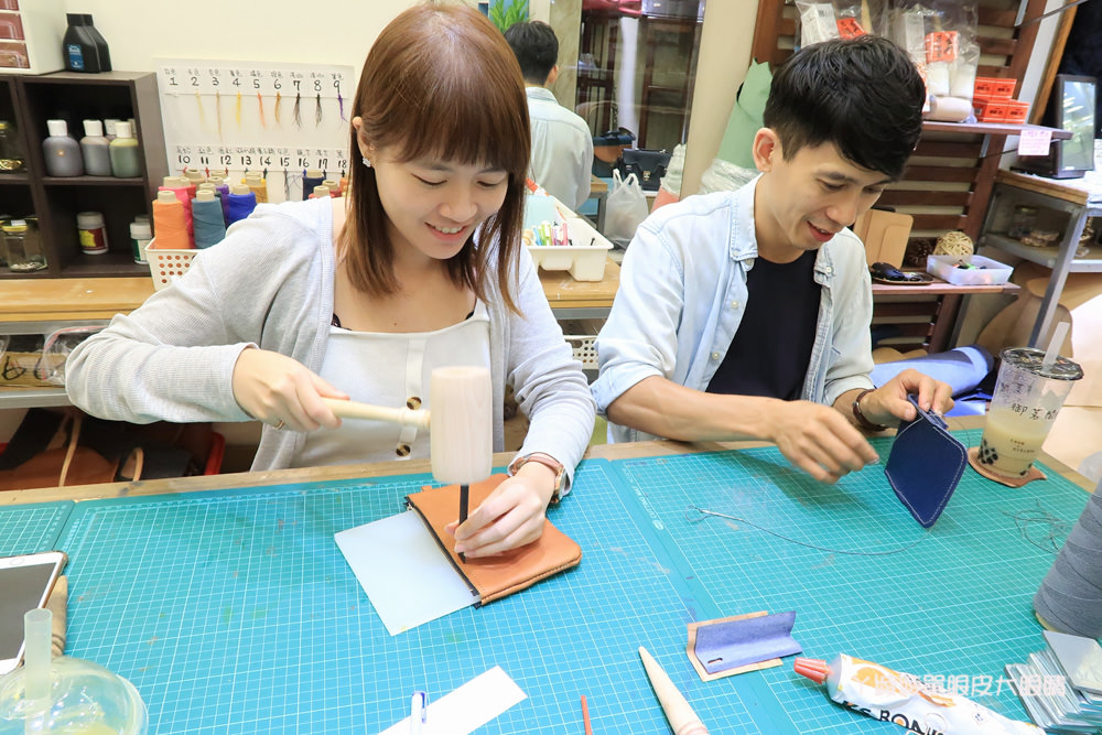 新竹手工皮件課程推薦，About Story手作皮件DIY教學，最好的七夕情人節禮物