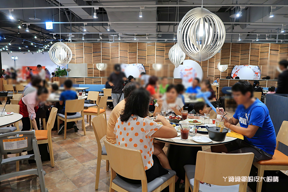 開飯川食堂進駐台中秀泰生活文心店囉！鮮香麻辣的四川料理，開飯啦！