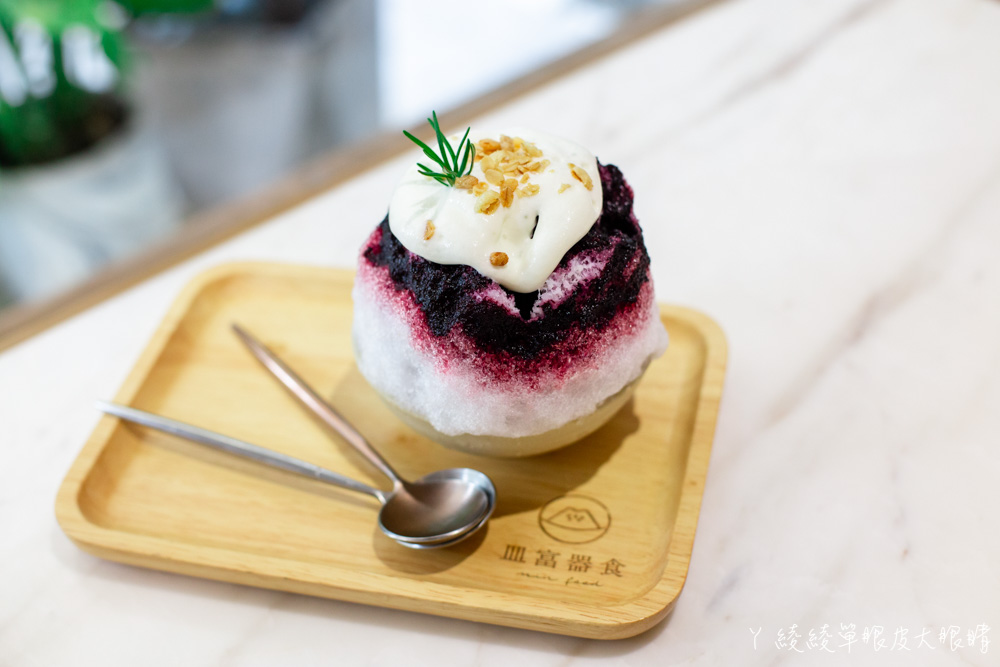 新竹日式刨冰推薦皿富器食！期間限定療癒的富士山冰，新竹巨城附近日系風格美食餐廳
