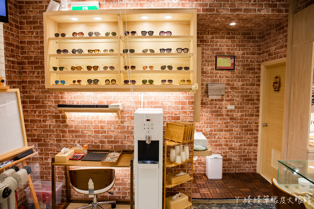 台北配眼鏡推薦靈魂之窗｜專業驗光服務，各式各樣近視眼鏡、老花眼鏡、太陽眼鏡
