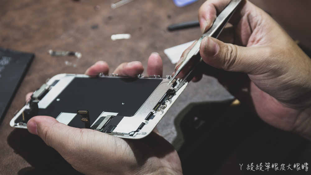 新竹手機維修｜蘋果大師手機現場快速維修，手機更換電池、螢幕保固等手機維修服務項目