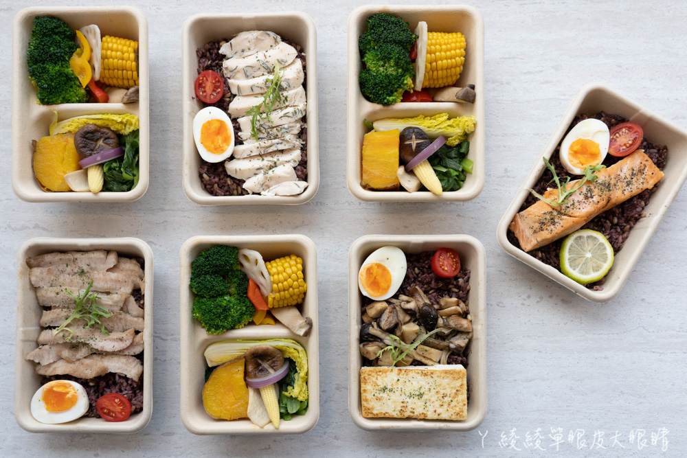 新竹結合小超市概念的健康餐盒外帶便當店，內用空間美得像咖啡廳！午餐便當外送吃這個