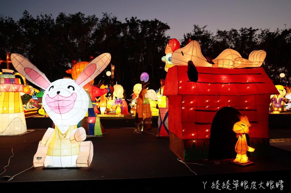 會動會噴煙的花燈在新竹！週末漫步新竹孔廟賞花燈，全國花燈競賽在新竹超過百座吸睛作品