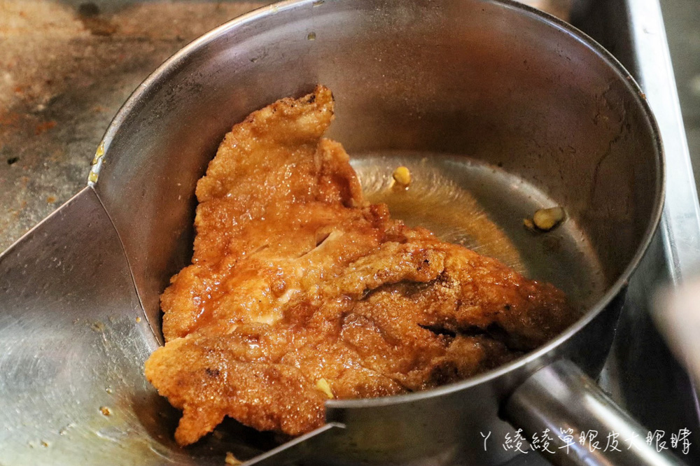 新竹30多年鹹酥雞老店改二代接手，雞排只要55元！營業到凌晨三點的宵夜美食