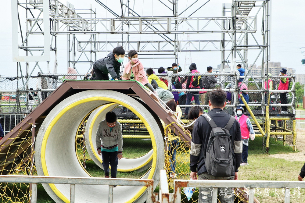 2022新竹市兒童藝術節風的運動場｜太空主題遊具登陸新竹左岸草原