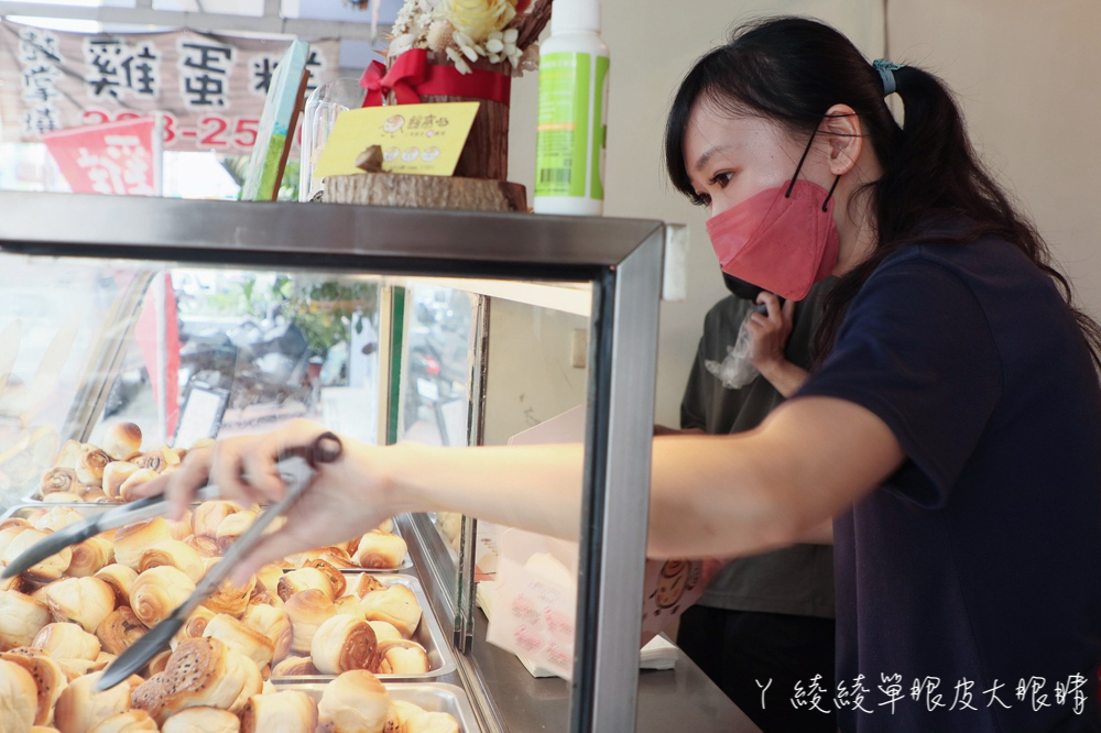 台中美食推薦！此生必吃的饅窩心上海脆皮烤饅頭，最高紀錄開店短短半小時200盒賣光