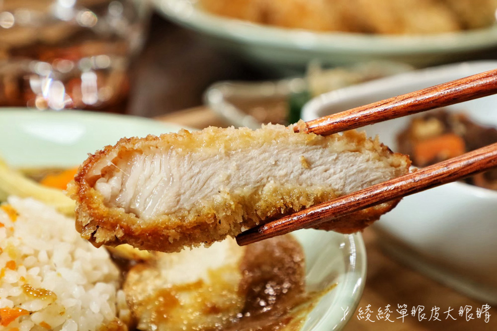 新竹竹北鐵板咖哩推薦梦禾咖哩廚房！超低調的日式食堂，平價鐵板料理不到兩百元