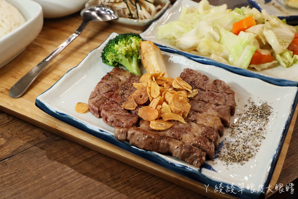 新竹竹北鐵板咖哩推薦梦禾咖哩廚房！超低調的日式食堂，平價鐵板料理不到兩百元