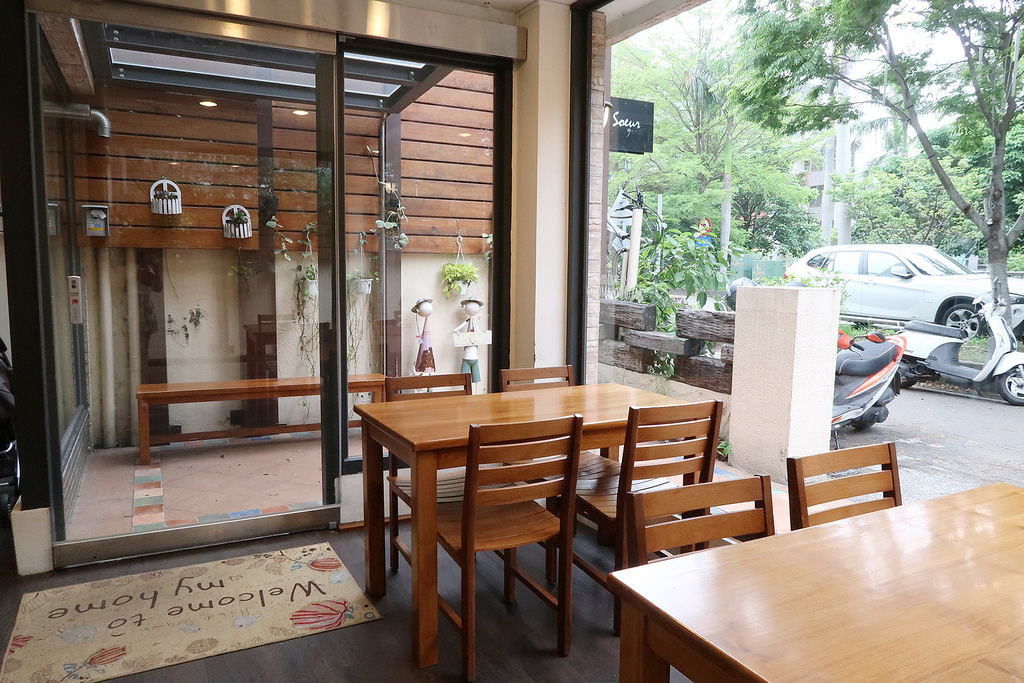 新竹咖啡廳，開到凌晨的咖啡木！巨城附近早午餐、下午茶、鬆餅